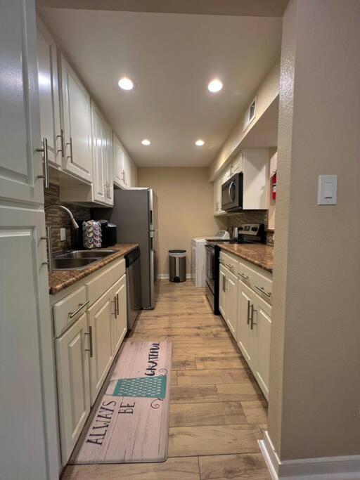Beautiful/Spacious 2 Bedroom Houston Near Galleria Exterior foto