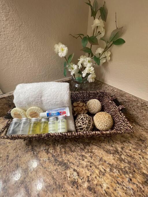 Beautiful/Spacious 2 Bedroom Houston Near Galleria Exterior foto
